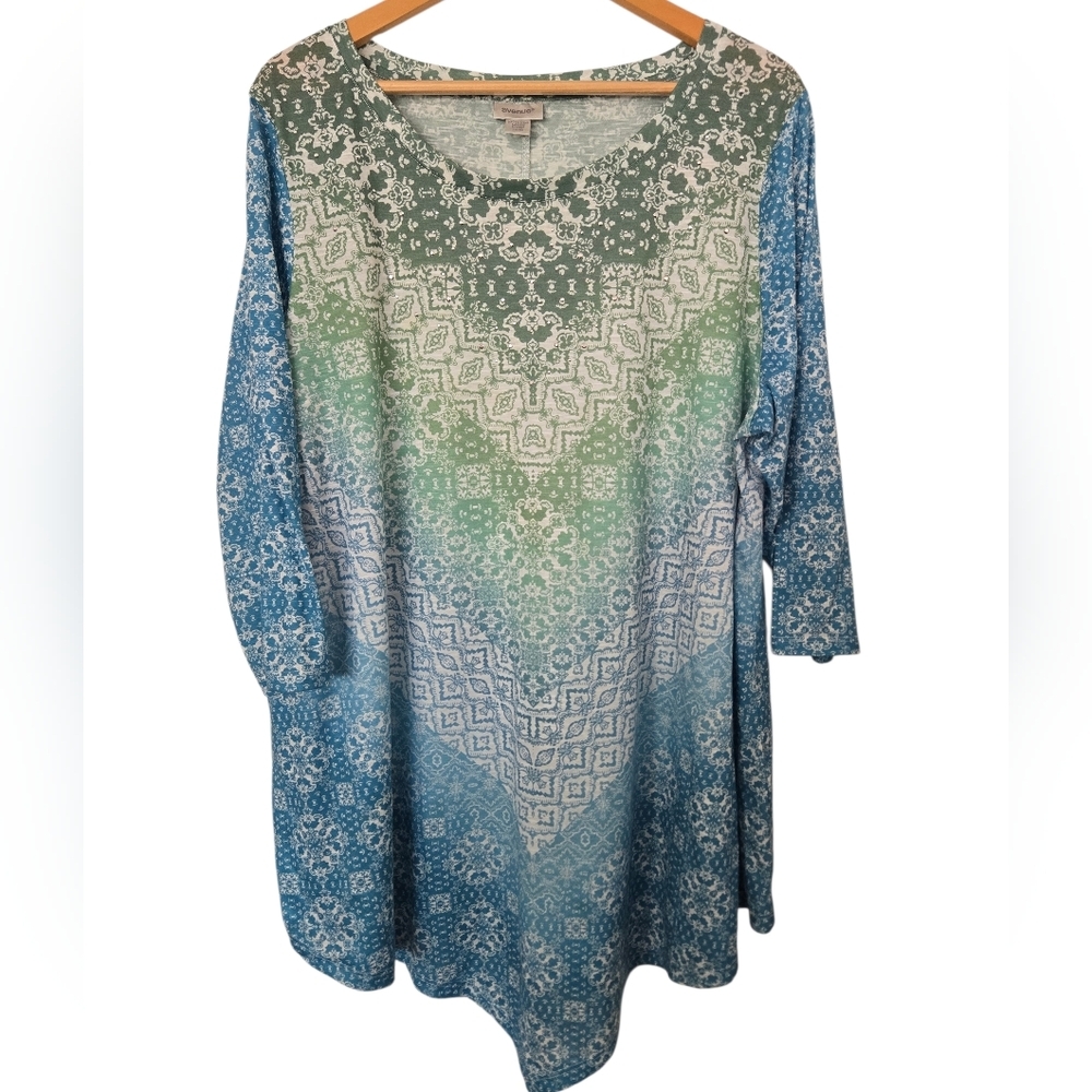 Avenue Blue and Green Patterned Tunic Size 22/24